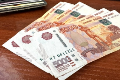 Более 200 млрд рублей направят на семейные выплаты в 2027–2029 годах