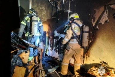 В Братске на пожаре спасли двух человек - они не могли покинуть жилье из-за дыма