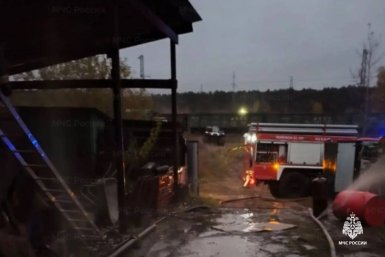 26 человек эвакуировали и пятерых спасли на пожарах в Приангарье 30 сентября