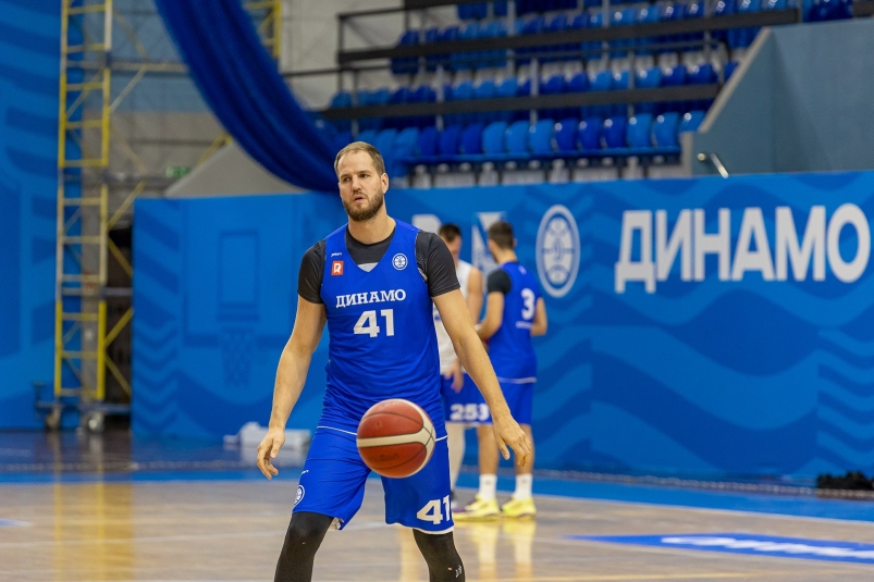 Баскетбол: "Динамо" (Владивосток) начало поход за Кубком России с победы