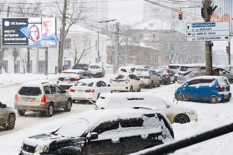 В мэрии Хабаровска сообщили, какие улицы очистят от снега сегодня