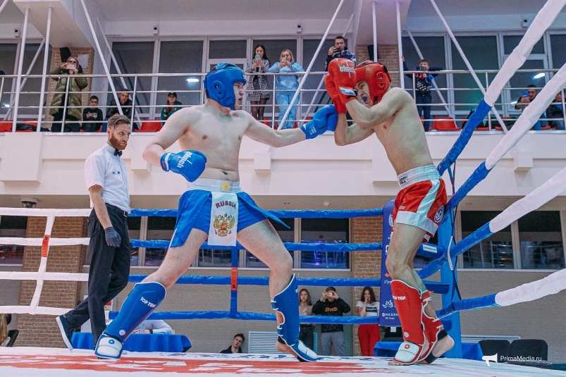 Ожесточенная борьба за титул: чемпионат по кикбоксингу прошел во Владивостоке - фото