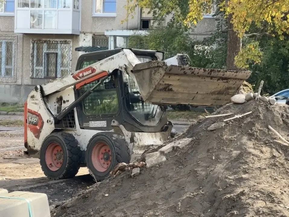 Старый асфальт заменят на семи придомовых территориях в Ангарске